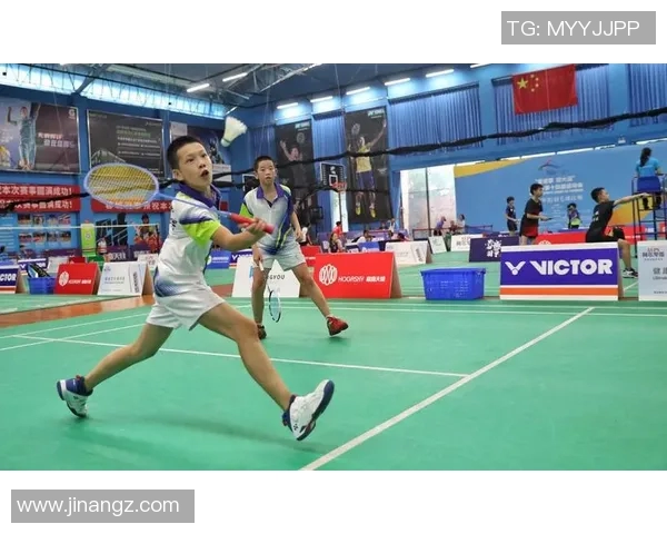 成都羽毛球队在杯赛中的强劲表现与技术分析 成都羽毛球队在杯赛中的强劲表现与技术分析