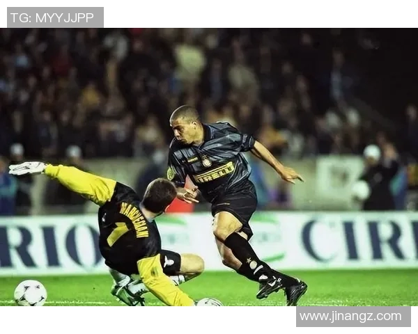 足球明星代号独狼的传奇之路与背后不为人知的故事揭秘 足球明星代号独狼的传奇之路与背后不为人知的故事揭秘