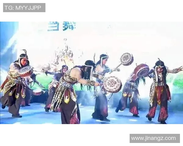 足球明星与中国舞女生的激情碰撞展现多元文化之美