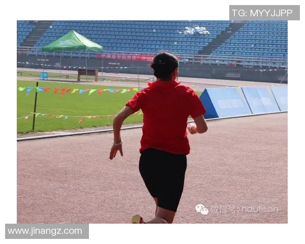 李秀英专访揭秘羽毛球成功秘诀与成长历程分享 李秀英专访揭秘羽毛球成功秘诀与成长历程分享