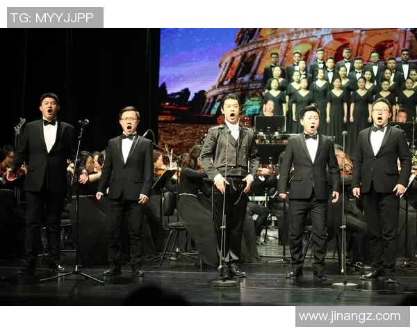 足球明星惊喜现身朗朗钢琴演奏会现场共谱音乐与运动的完美交融 足球明星惊喜现身朗朗钢琴演奏会现场共谱音乐与运动的完美交融